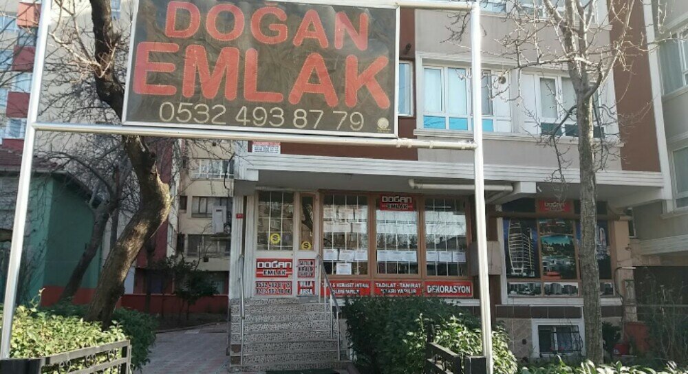 Real estate agency Dogan Emlak, Istanbul, photo