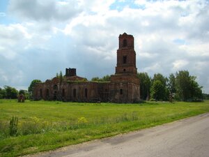 Церковь Троицы Живоначальной (Lipetsk Region, Chaplyginskiy rayon, Pikovskiy selsovet, selo Pikovo), orthodox church