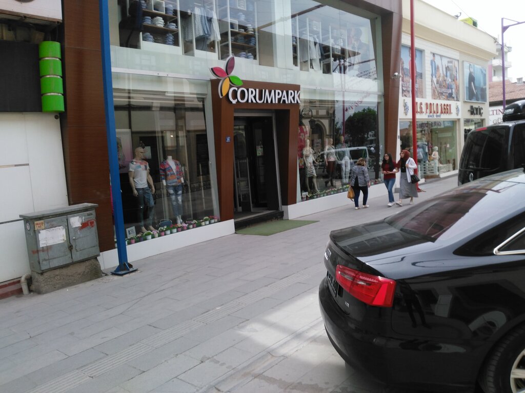 Shopping mall Corum Park Shopping Center, Corum, photo