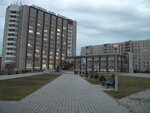 Shakarim university (Mïkhaïl Glïnka street, 20А), universidad