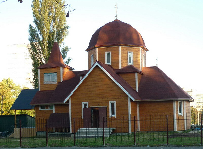 Iglesia ortodoxa Tserkov Trekh Svyatiteley Ukrainskoy Pravoslavnoy Kanonicheskoy Tserkvi, , foto