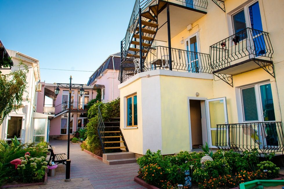 Фото отеля 2