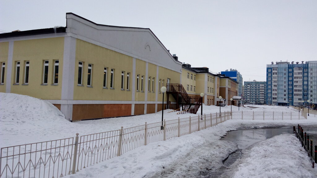 17 Школа новый уренгой карта