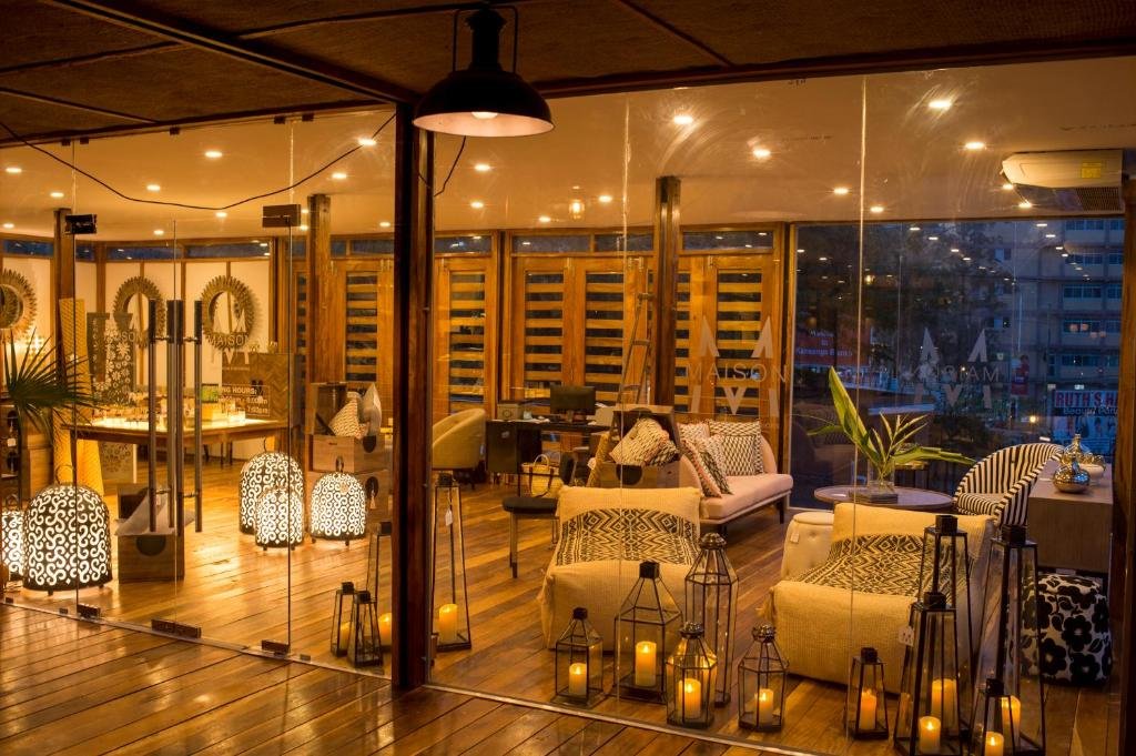 Фото Le Petit Village Hotel