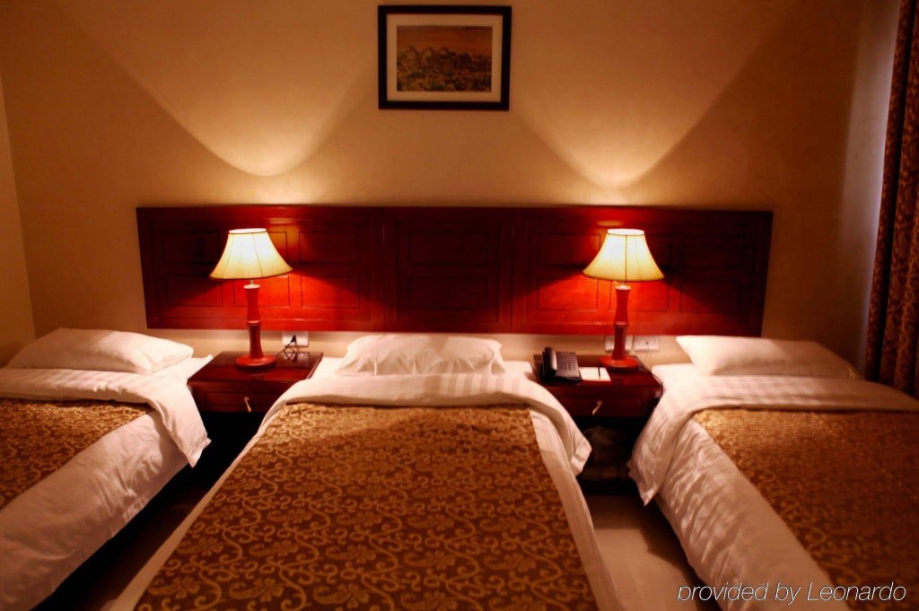 Фото Mosaic City Hotel