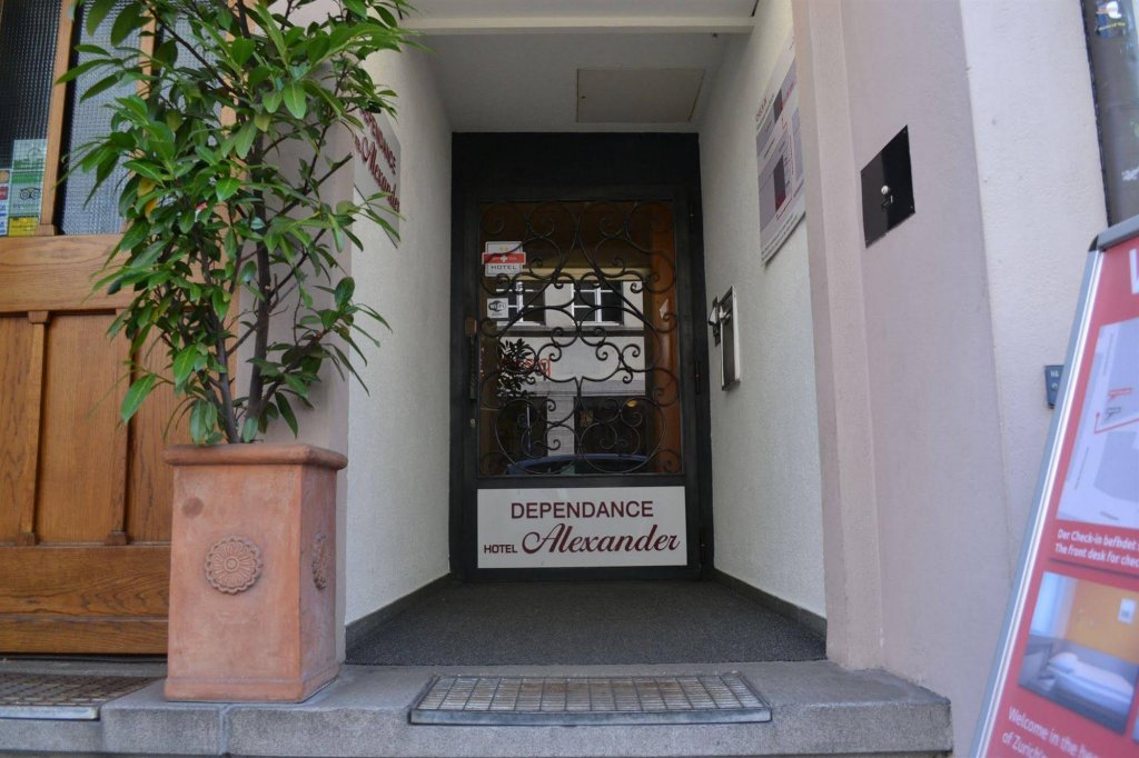 Фото Alexander Guesthouse