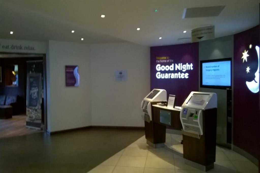 Фото Premier Inn Bath City Centre