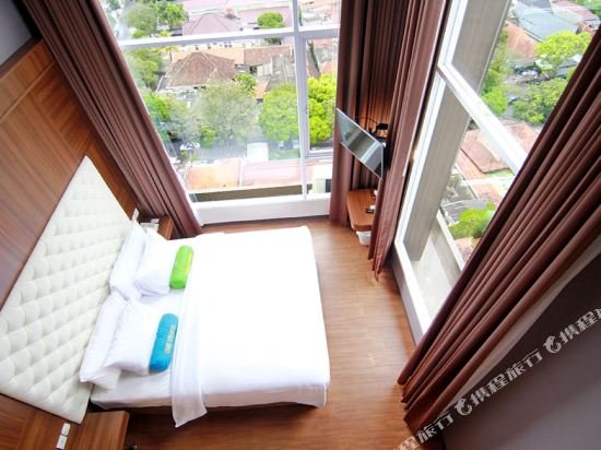 Фото Grand Tebu Hotel