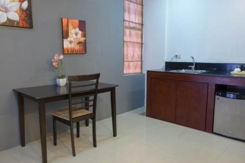 Фото The horizon suites and arcade