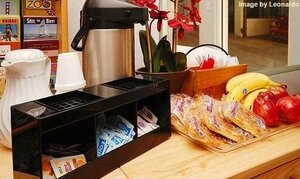 Гостиница Rodeway Inn Civic Center