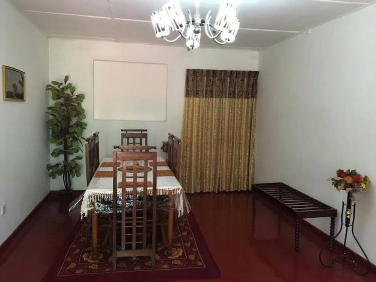 Фото Days Inn Kandy