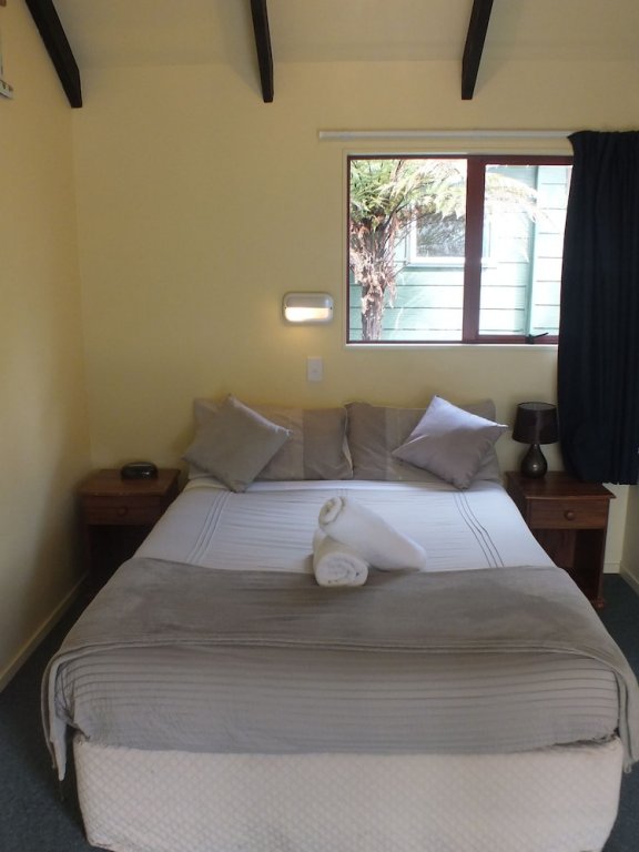 Фото Glow Worm Accommodation