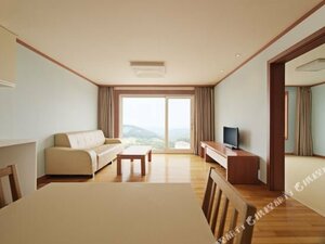 Гостиница Mauna Ocean Resort