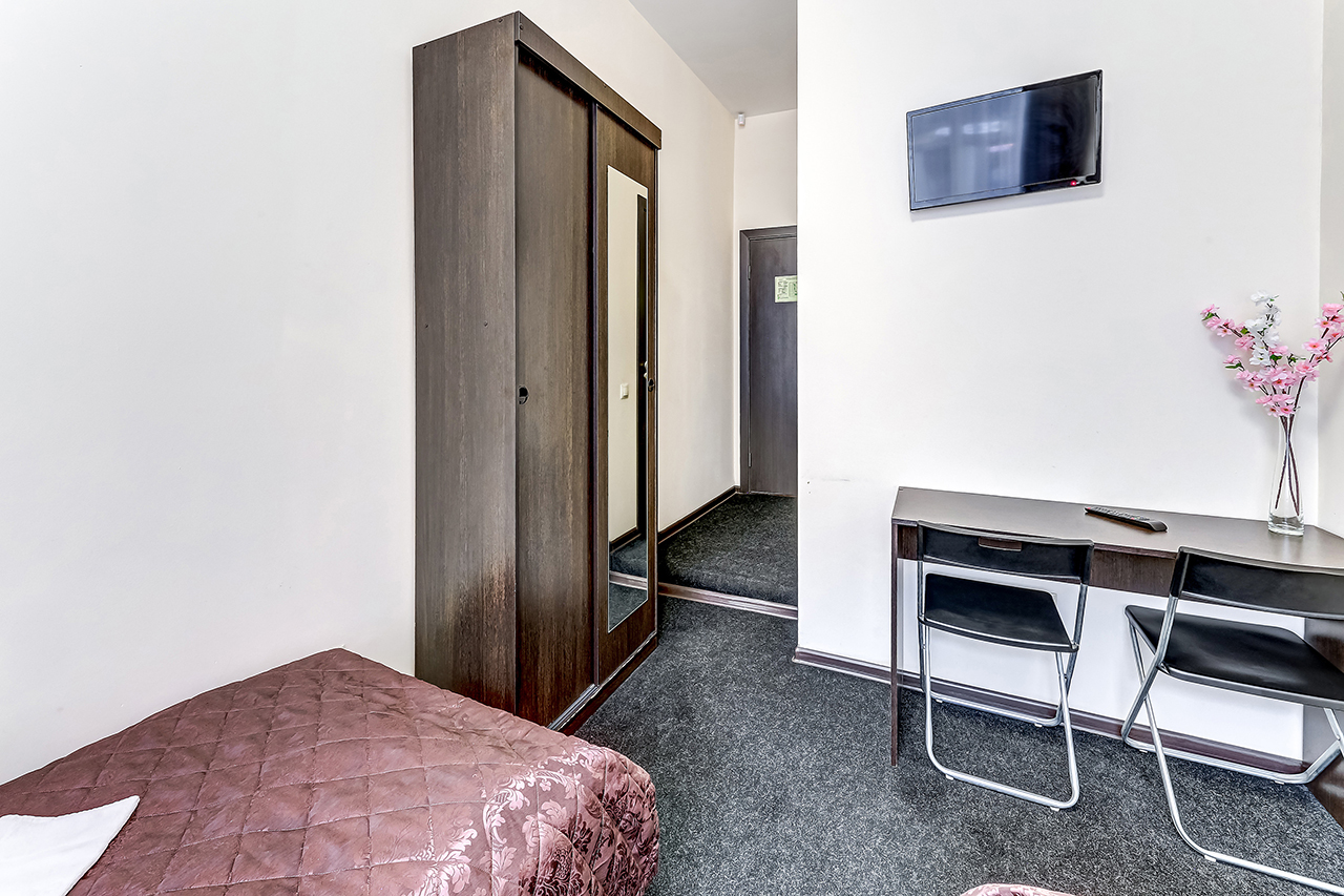 Фото Демократ на Невском 95