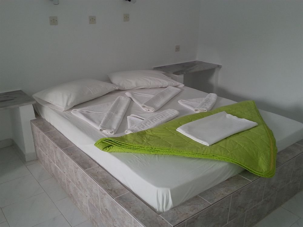 Фото Mirsini Studios & Apartments