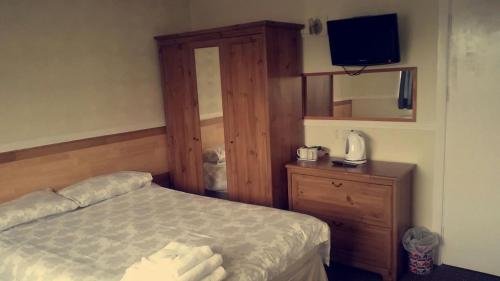 Фото The Brentwood Hotel