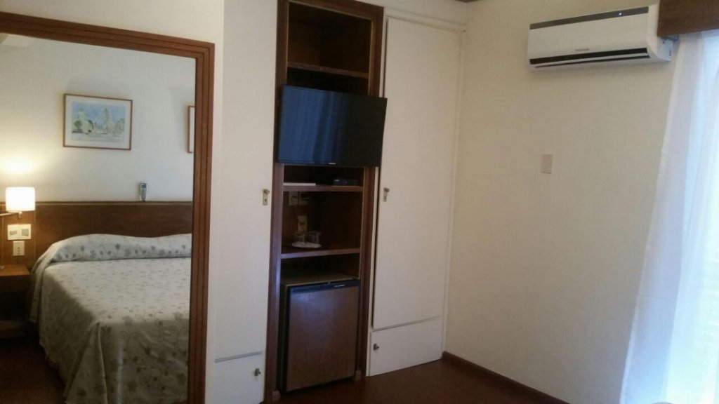 Фото Oxford Hotel