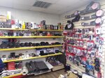 АвтоМир (Sovetskaya ulitsa, 20/5), tienda de repuestos y artículos para automóviles