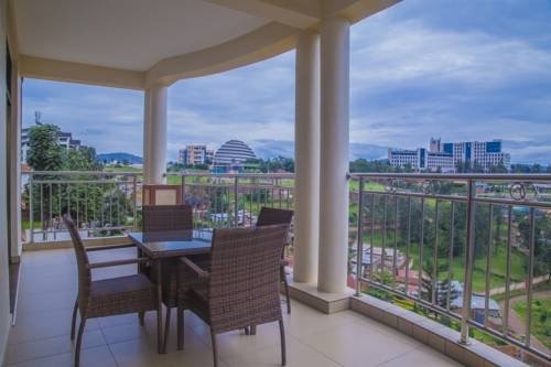 Фото Rohi Apartment Hotel