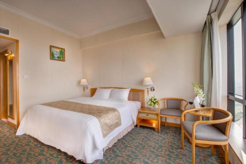 Фото Hanoi Hotel