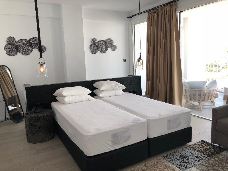 Фото 38904258497