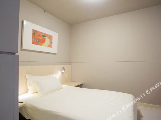 Фото Jinjiang Inn Dujiangyan Taiping Street