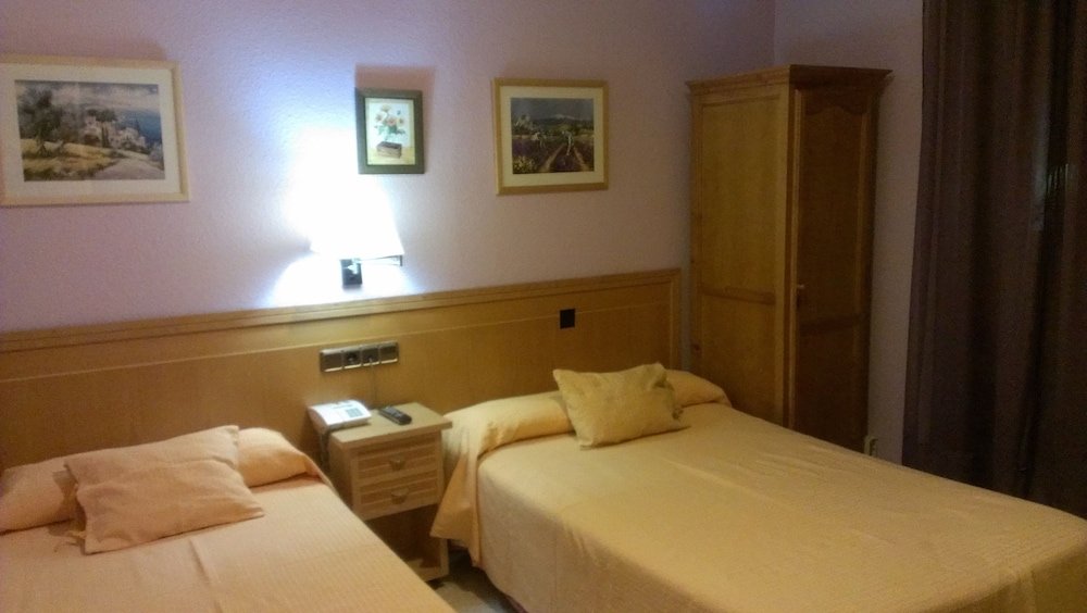 Фото Hostal Cruz Sol