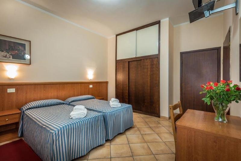 Фото Hotel Real