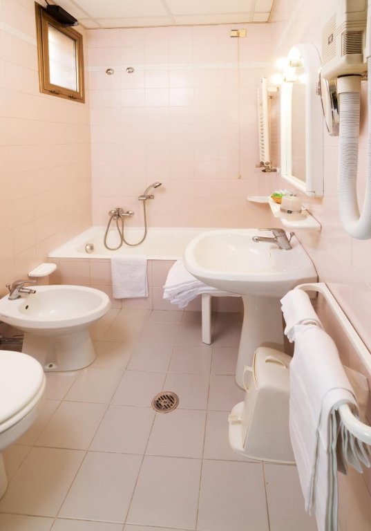 Фото Hotel Garibaldi