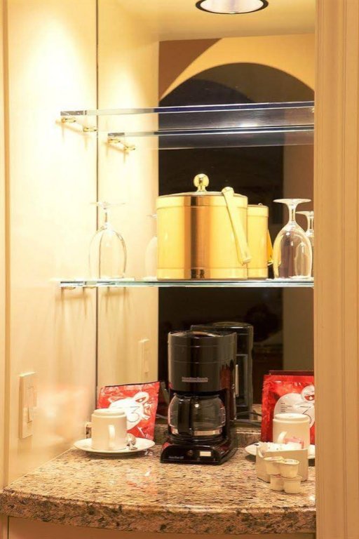 Фото Carlton Hotel