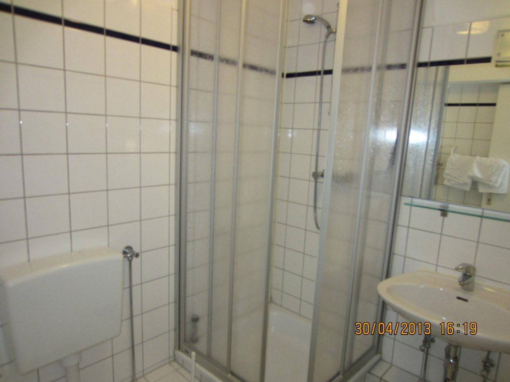 Фото Hotel Alt Düsseldorf