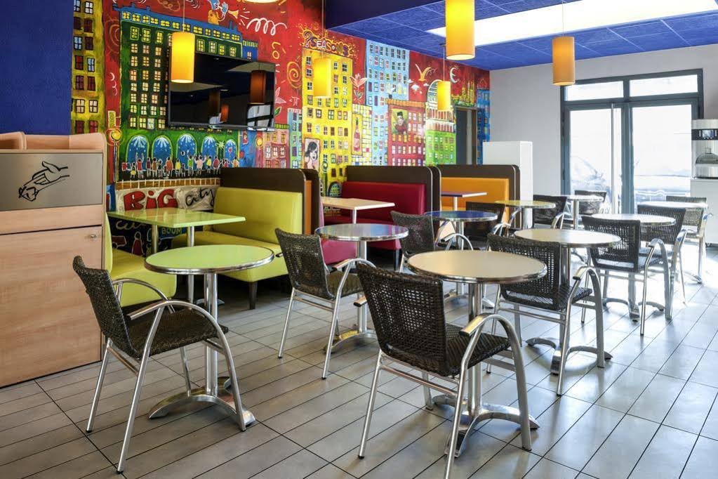 Фото Ibis Budget Lyon Centre - Gare Part Dieu