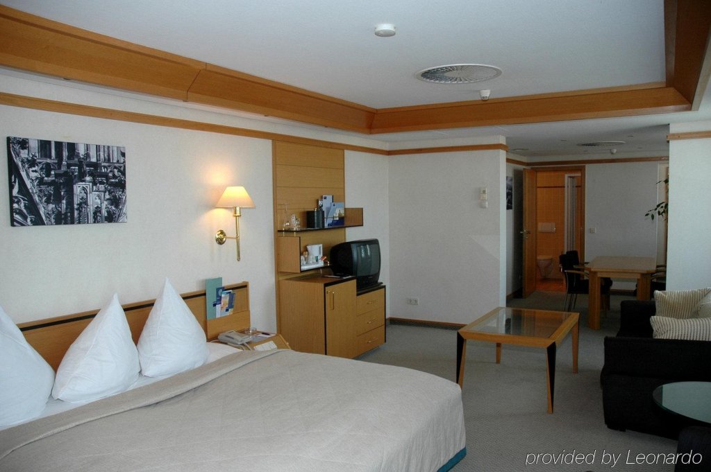 Фото Steigenberger Hotel Koln