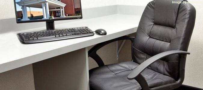 Фото Holiday Inn Express Hotel & Suites Norfolk Airport