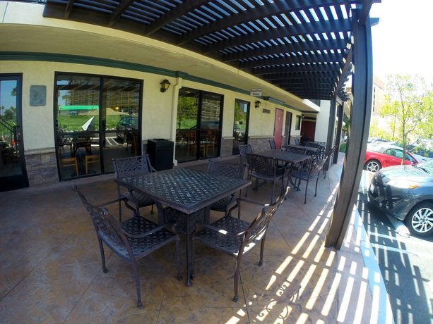 Фото Home2Suites by Hilton Anaheim Resort