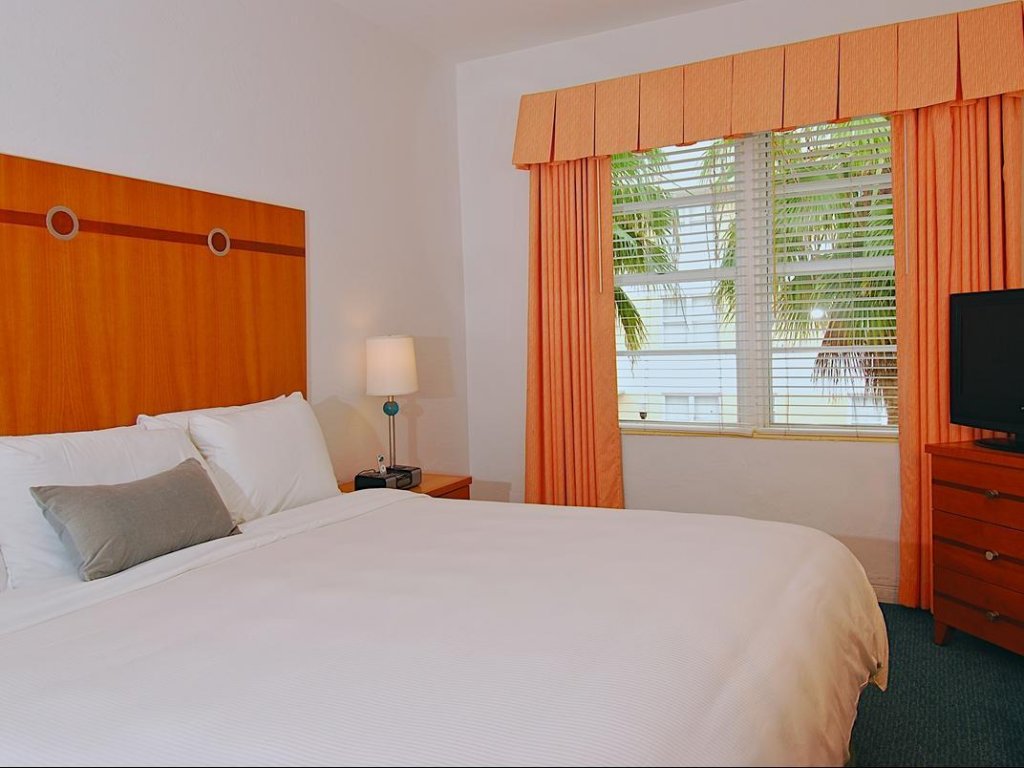 Фото Avalon Hotel