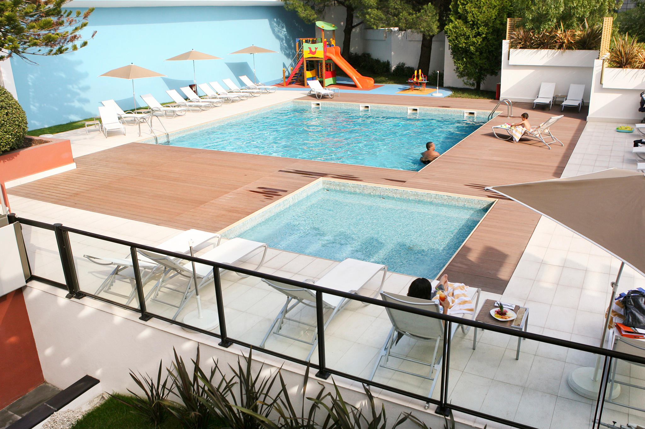 Фото отеля 1