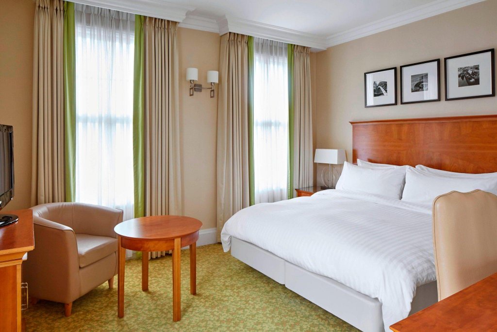 Фото Birmingham Marriott Hotel