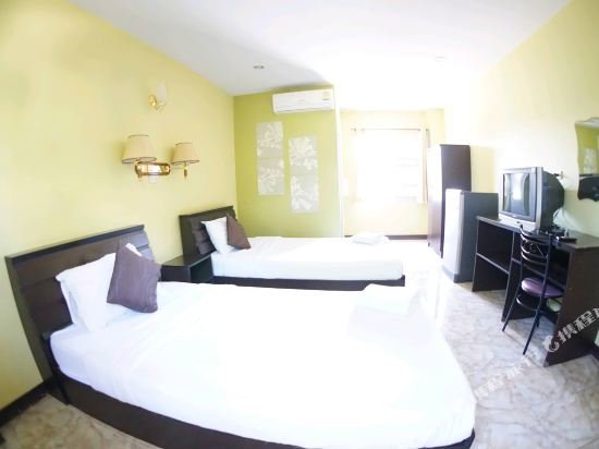 Фото Phoemphoon 2 Hotel