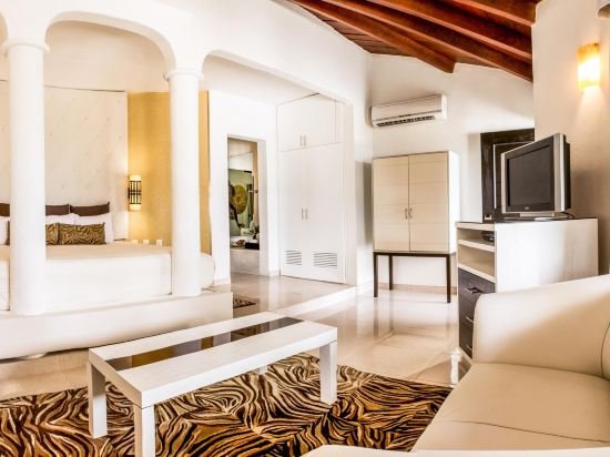 Фото Desire Riviera Maya Resort All Inclusive - Couples Only