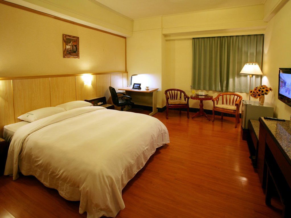 Фото Etung Hotel