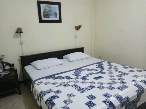 Гостиница Enny's Guest House в Маланге