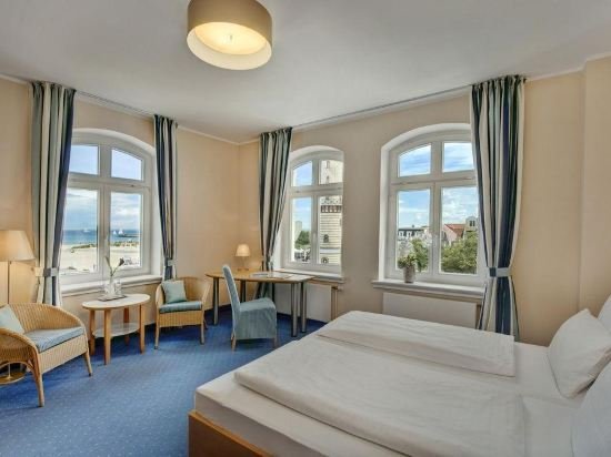 Фото Hotel Am Leuchtturm