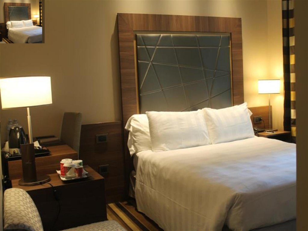 Фото Uptown Palace