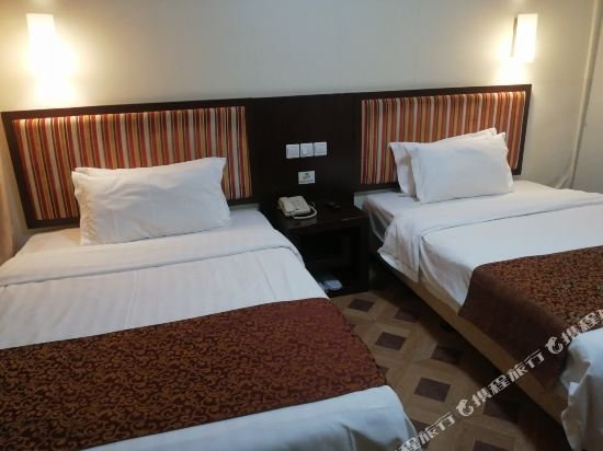 Фото Elegance Bund Hotel