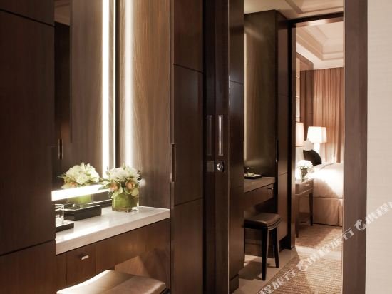 Фото Singapore Marriott Tang Plaza Hotel