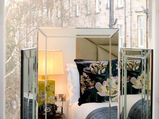 Фото Black Ivy Hotel