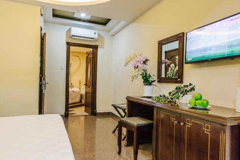 Фото Ambassador Hotel Saigon