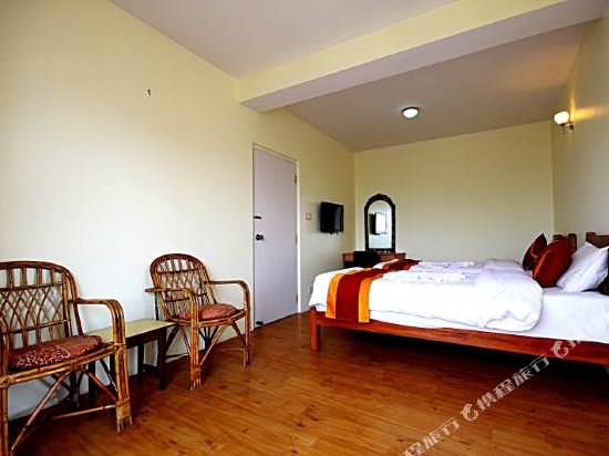 Фото Hotel Hikers Haven