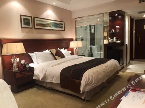 Фото Ramada Plaza Shenyang City Center